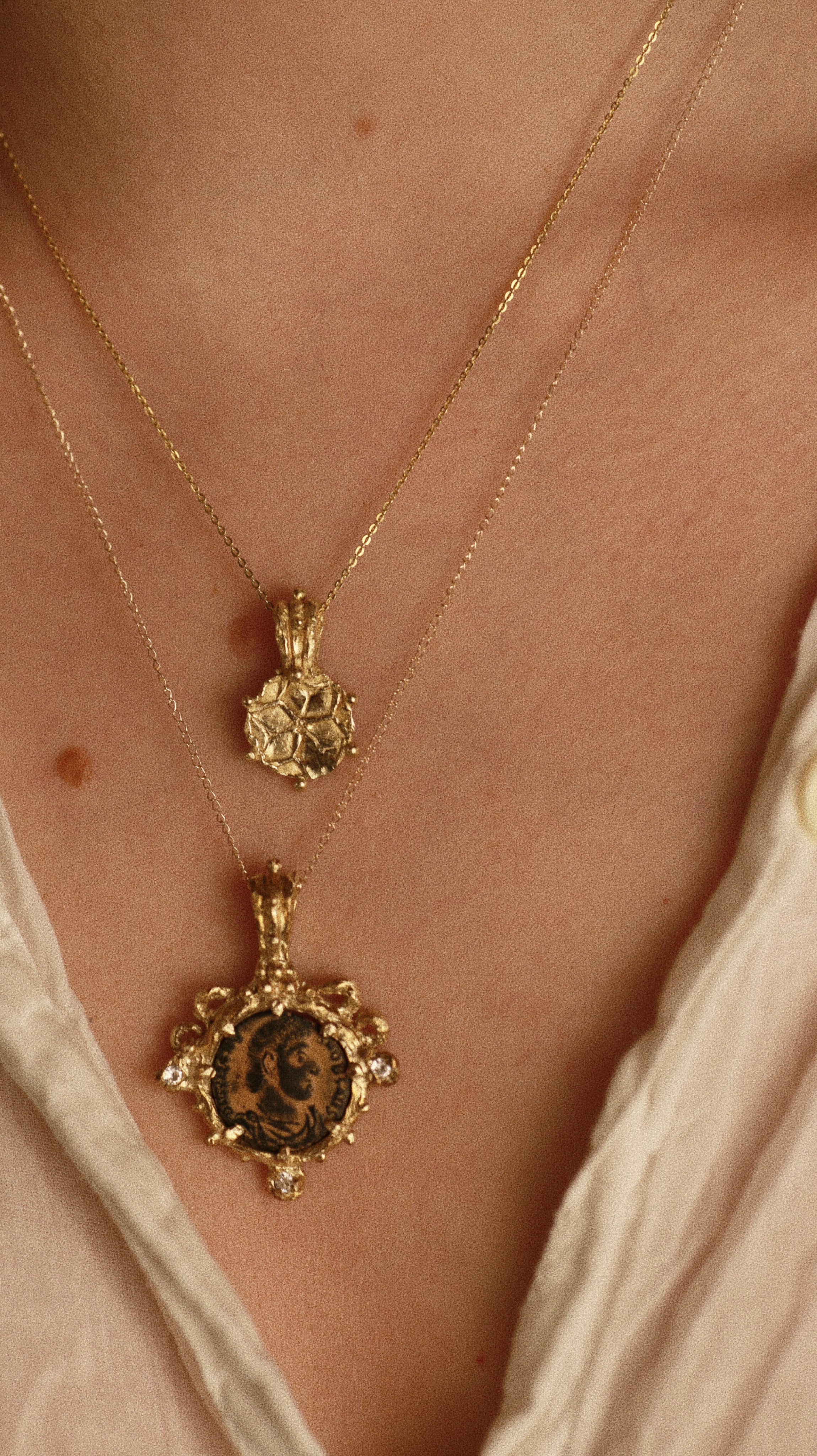 The Aureus Pendant Necklace