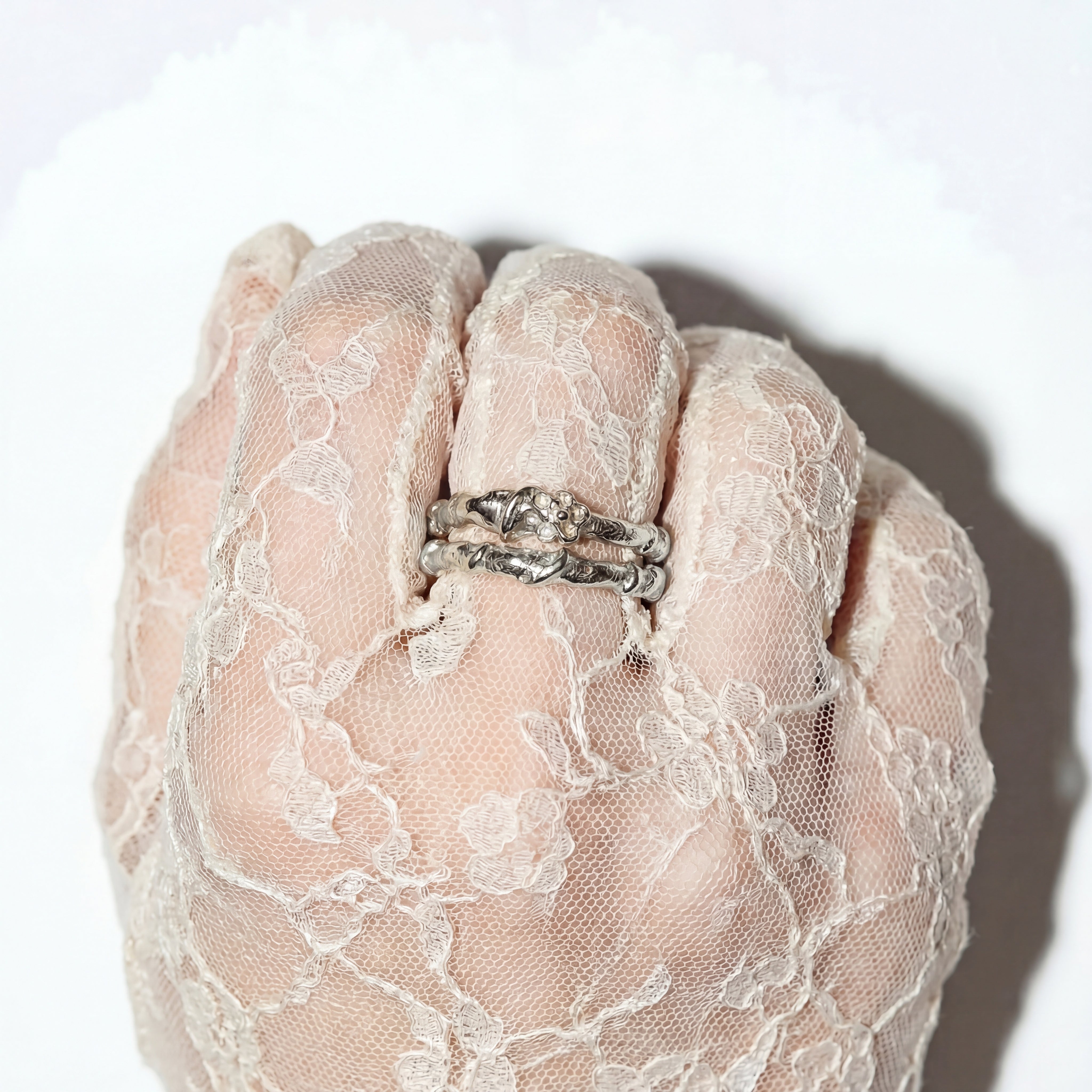 The Aurea Floria Ring - White Gold