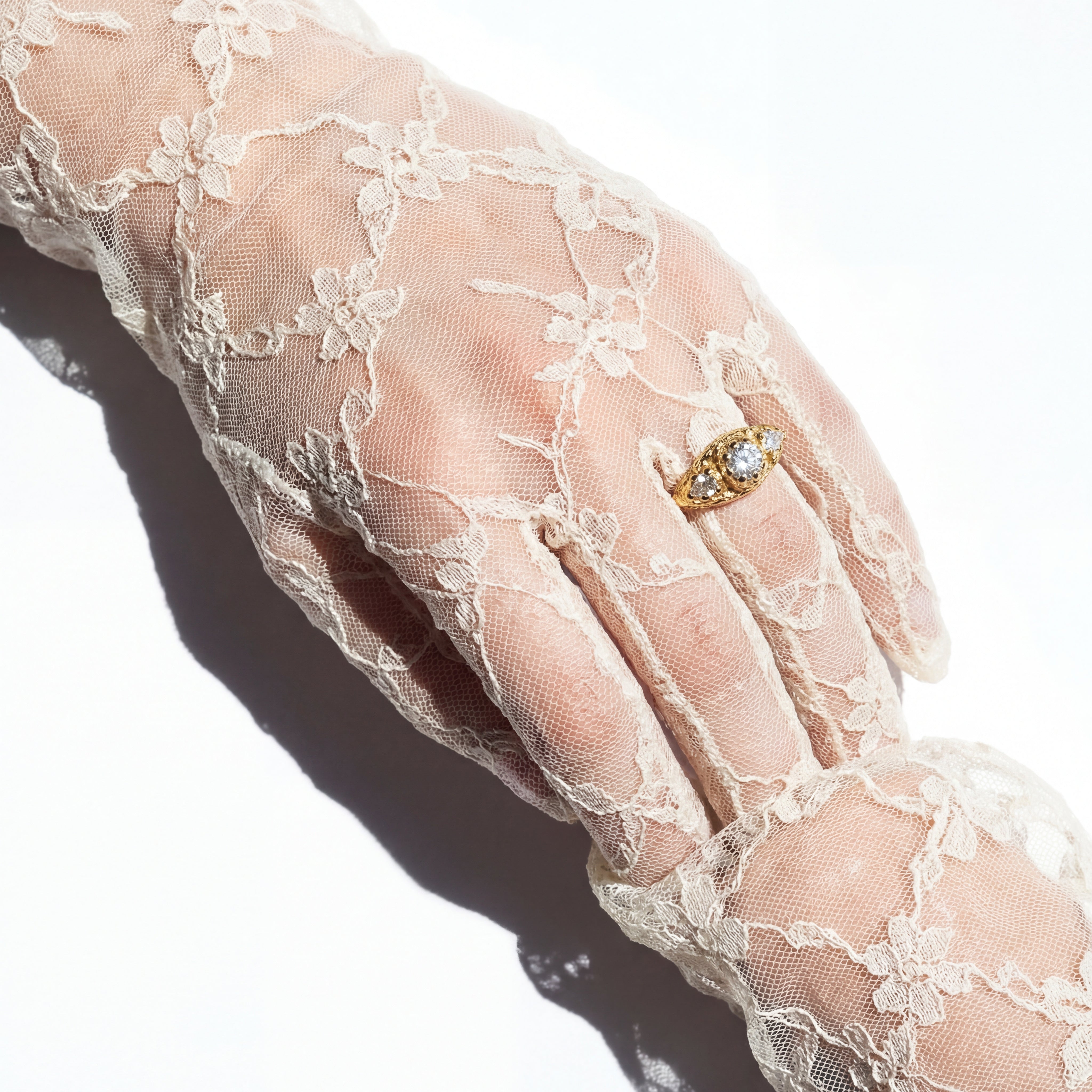 The Imperia Tria Ring - Yellow Gold