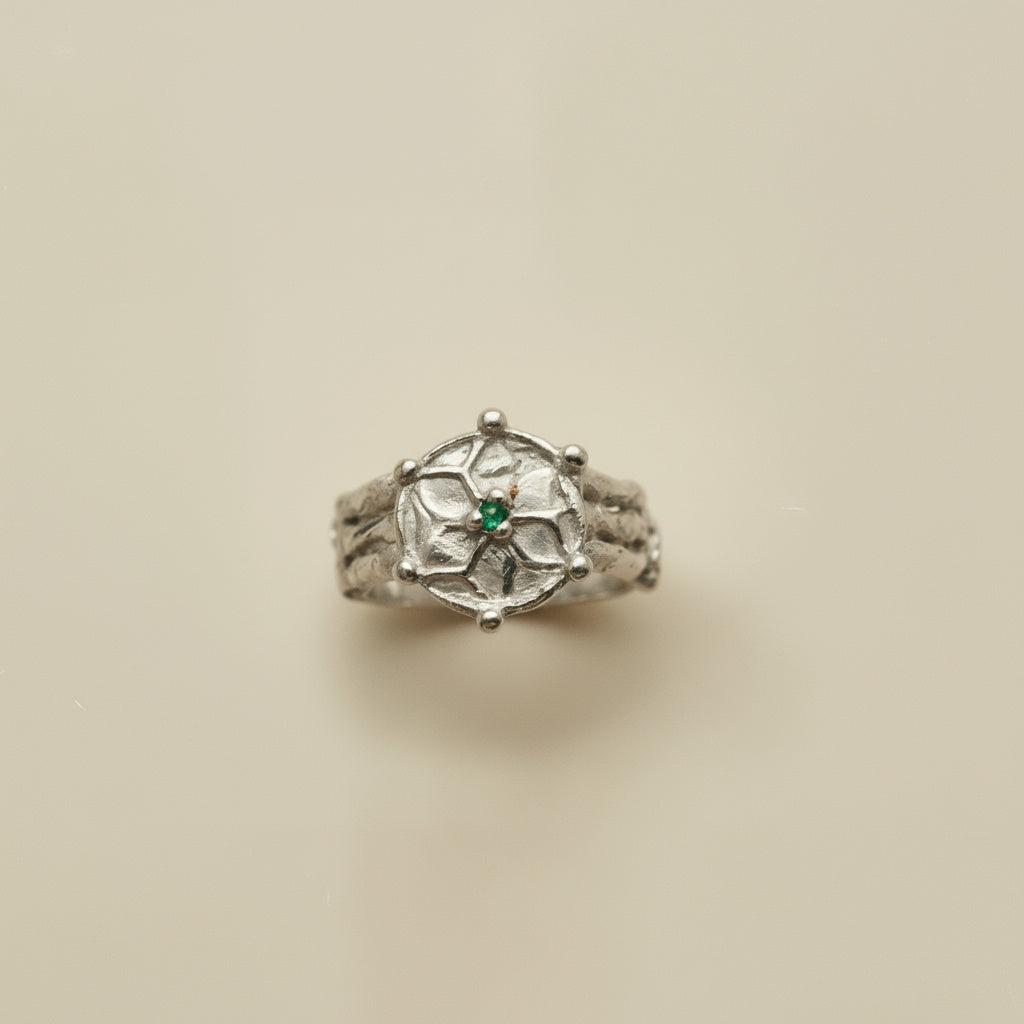 THE MELISSAE SIGNET — Sterling Silver