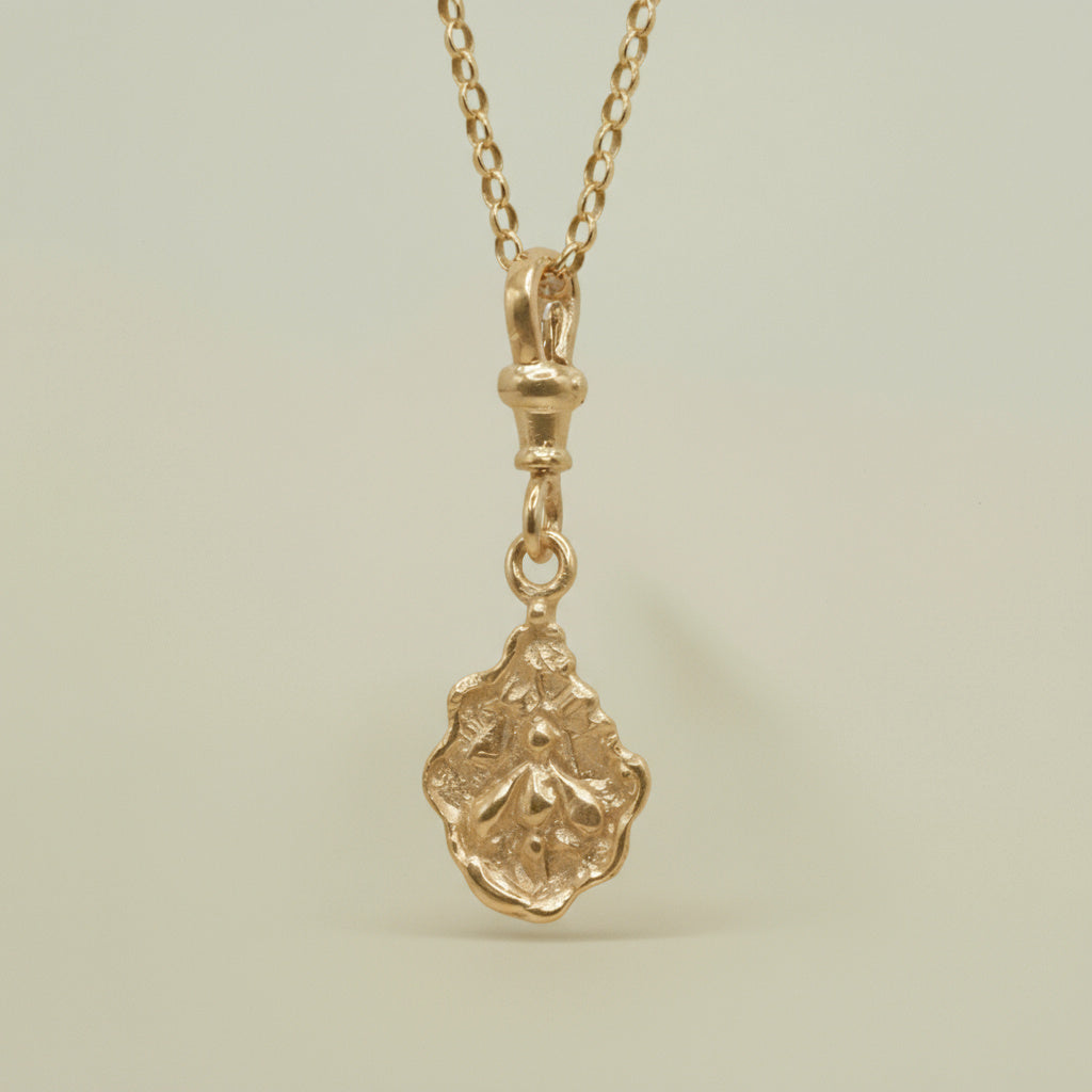 THE ECHO FLORA PENDANT — Reversible Charm (9ct Gold)