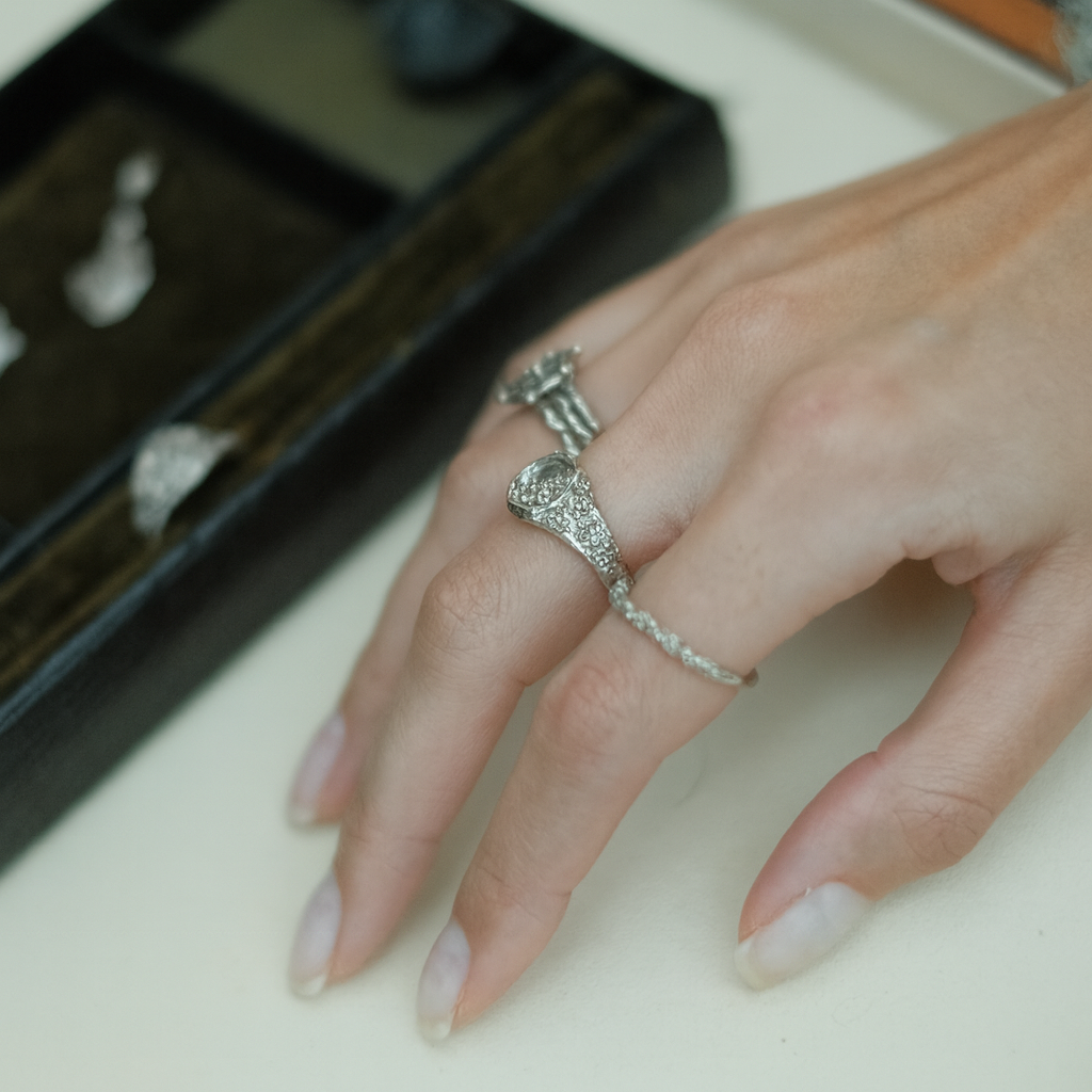 THE THALORA SIGNET — Floral Signet (Sterling Silver)