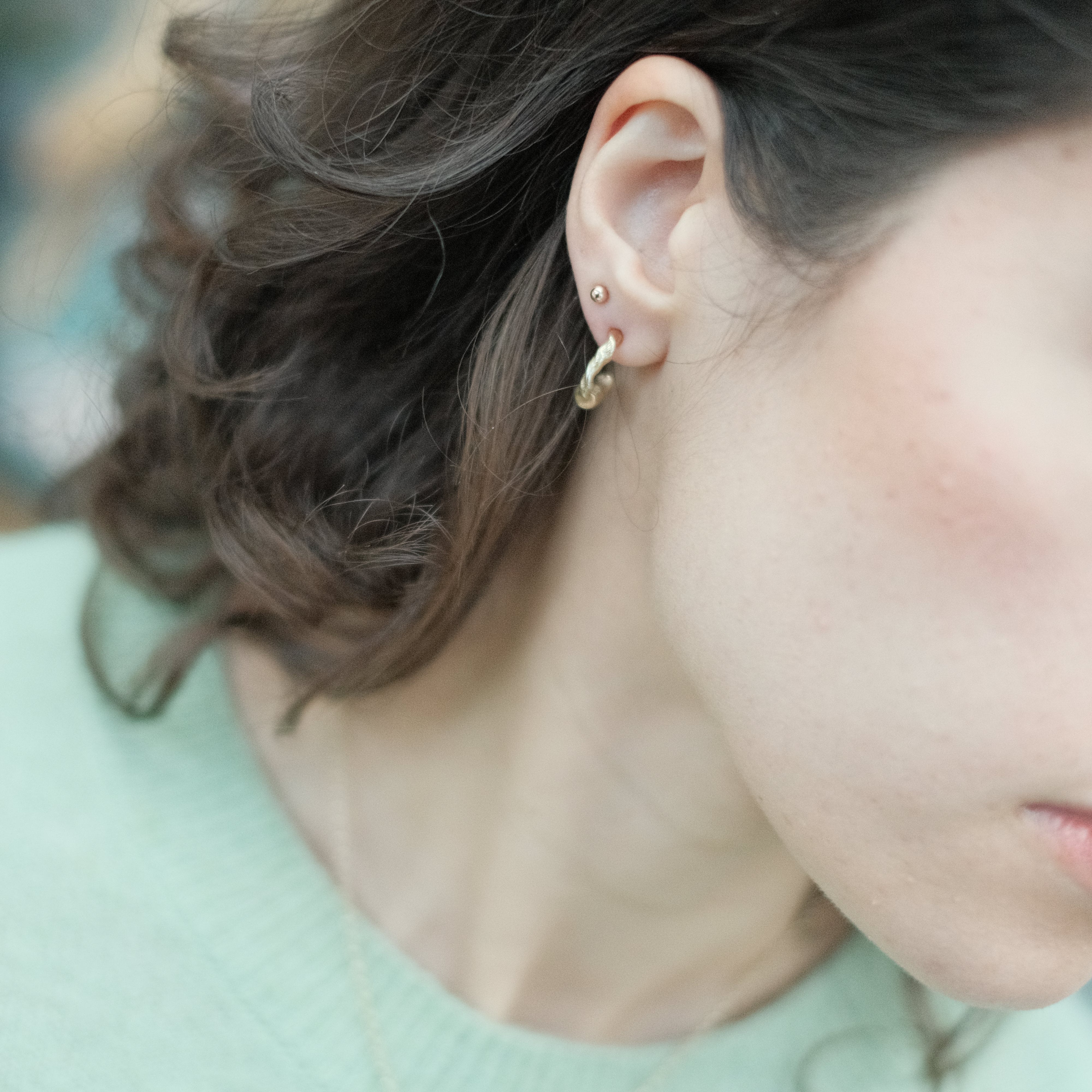 THE TWISTED BEESWAX HOOPS — 9ct Gold