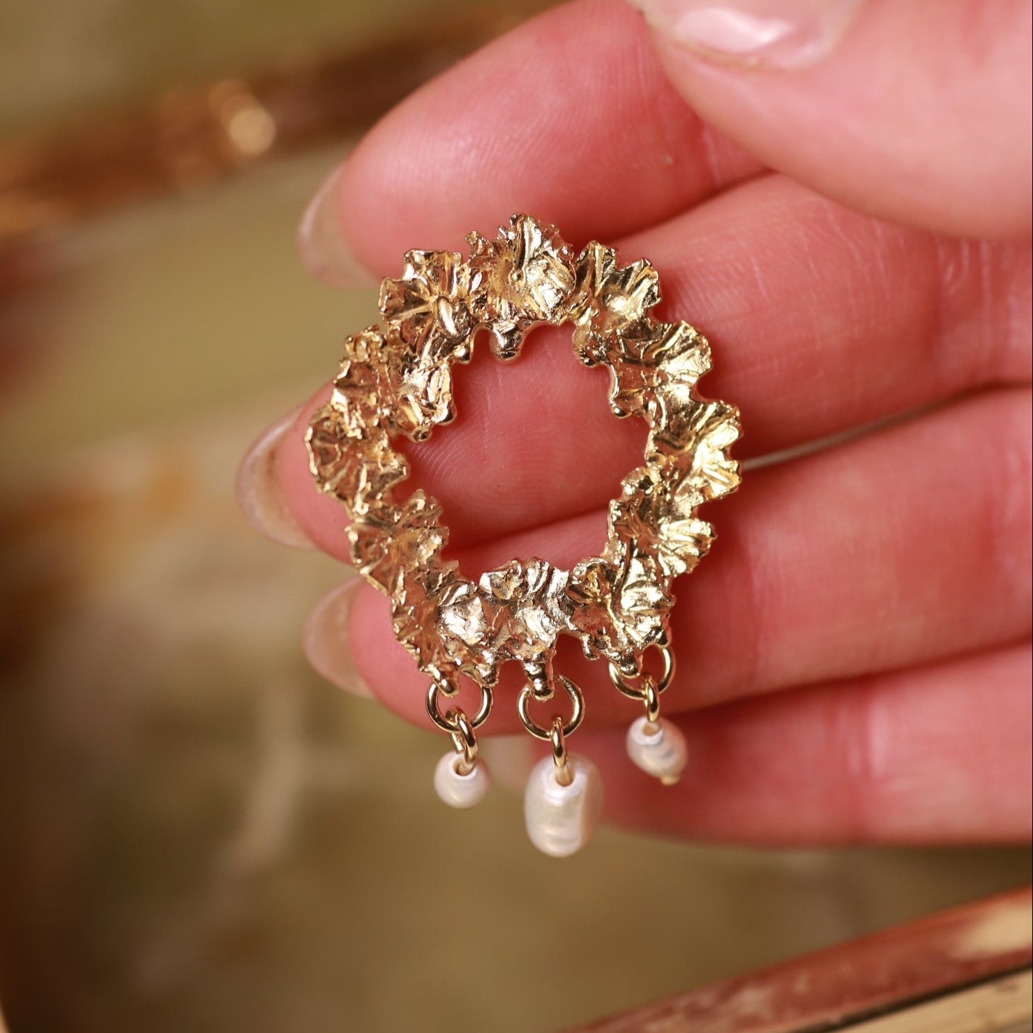 The Bee Wreath Earrings *SALE*