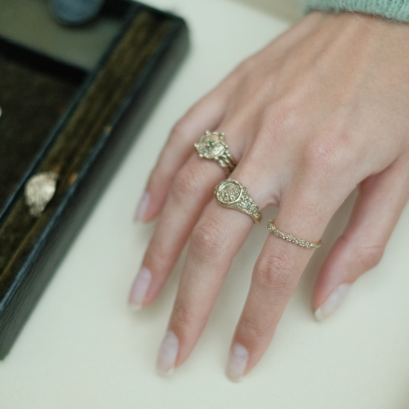 THE LYRIA BAND — Skinny Floral Stacking Band (9ct Gold)