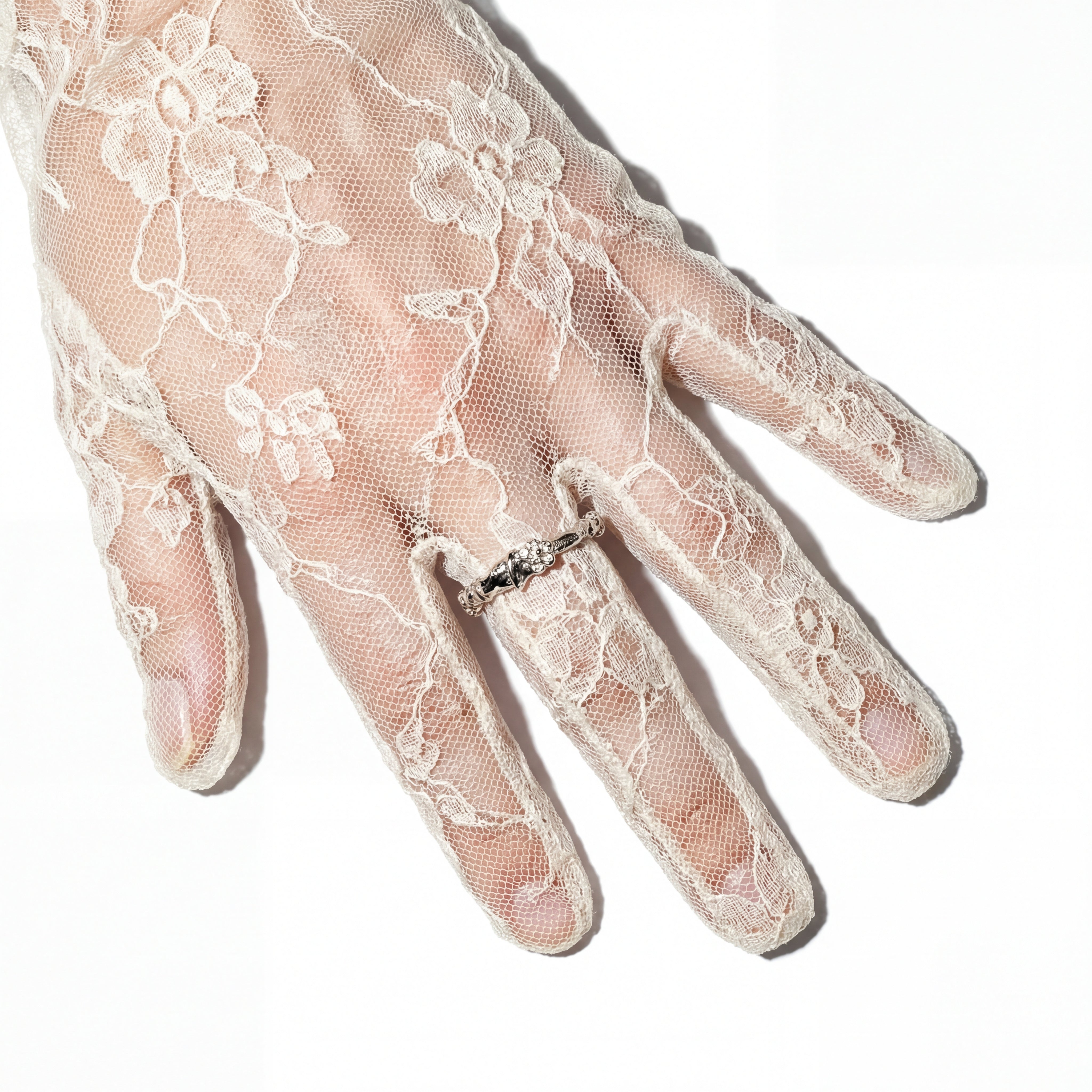 The Aurea Floria Ring - White Gold