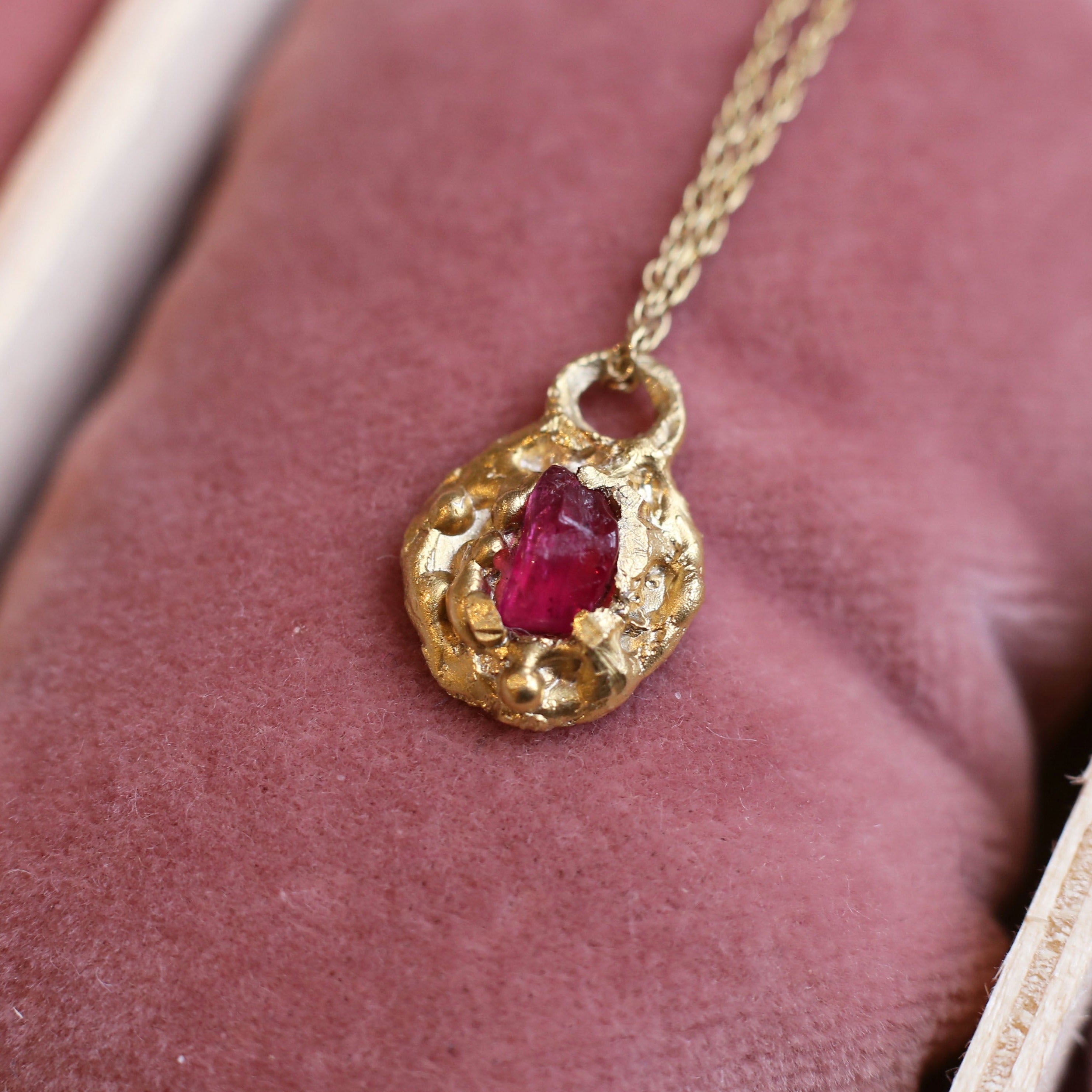 Gold plated sterling silver necklace, in organic style with raw pink tourmaline