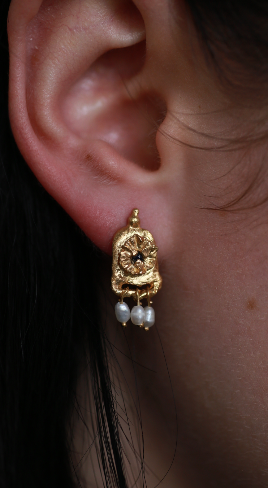The Apis Vine Earrings gold vermeil model shot