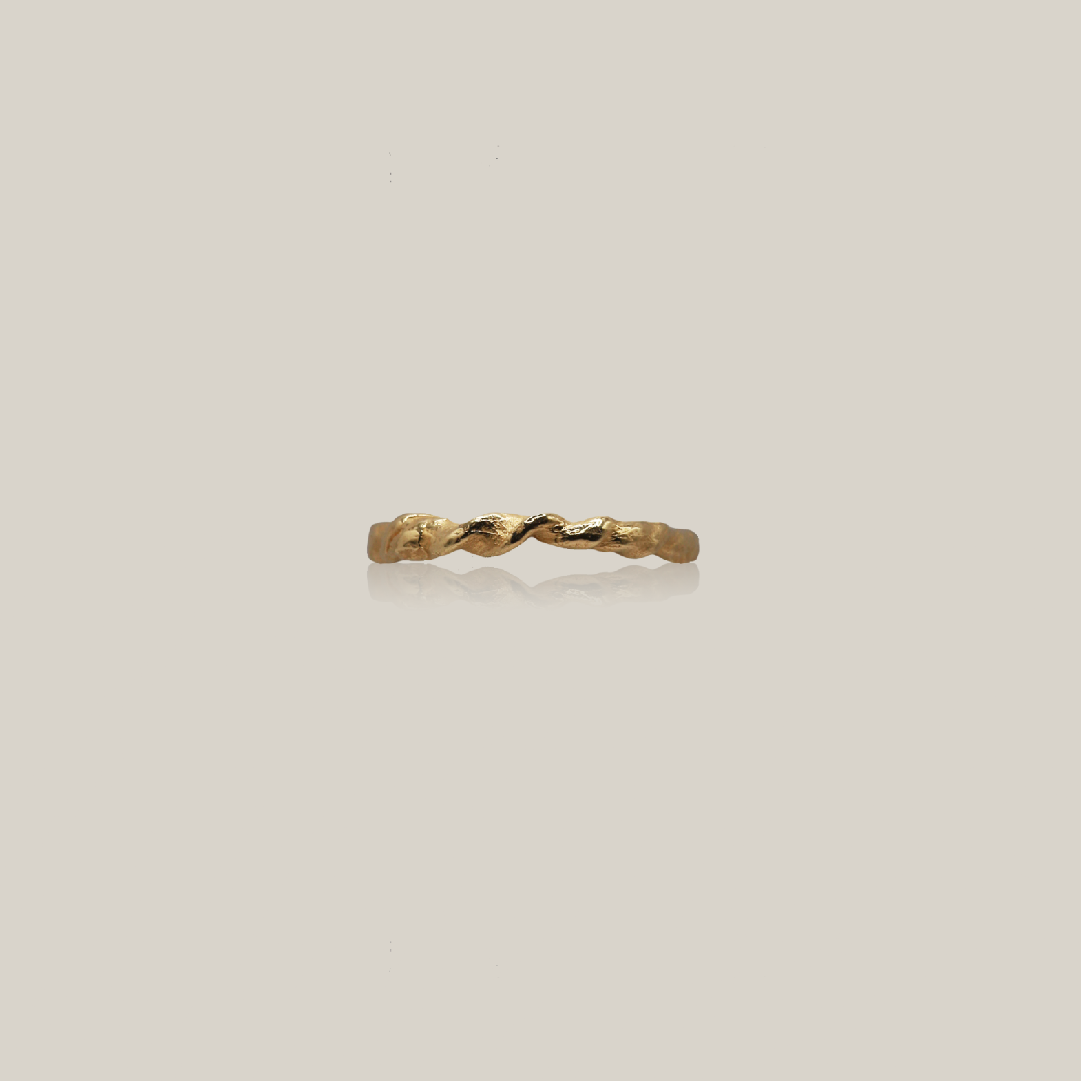 The twisted beeswax band gold vermeil product shot back view