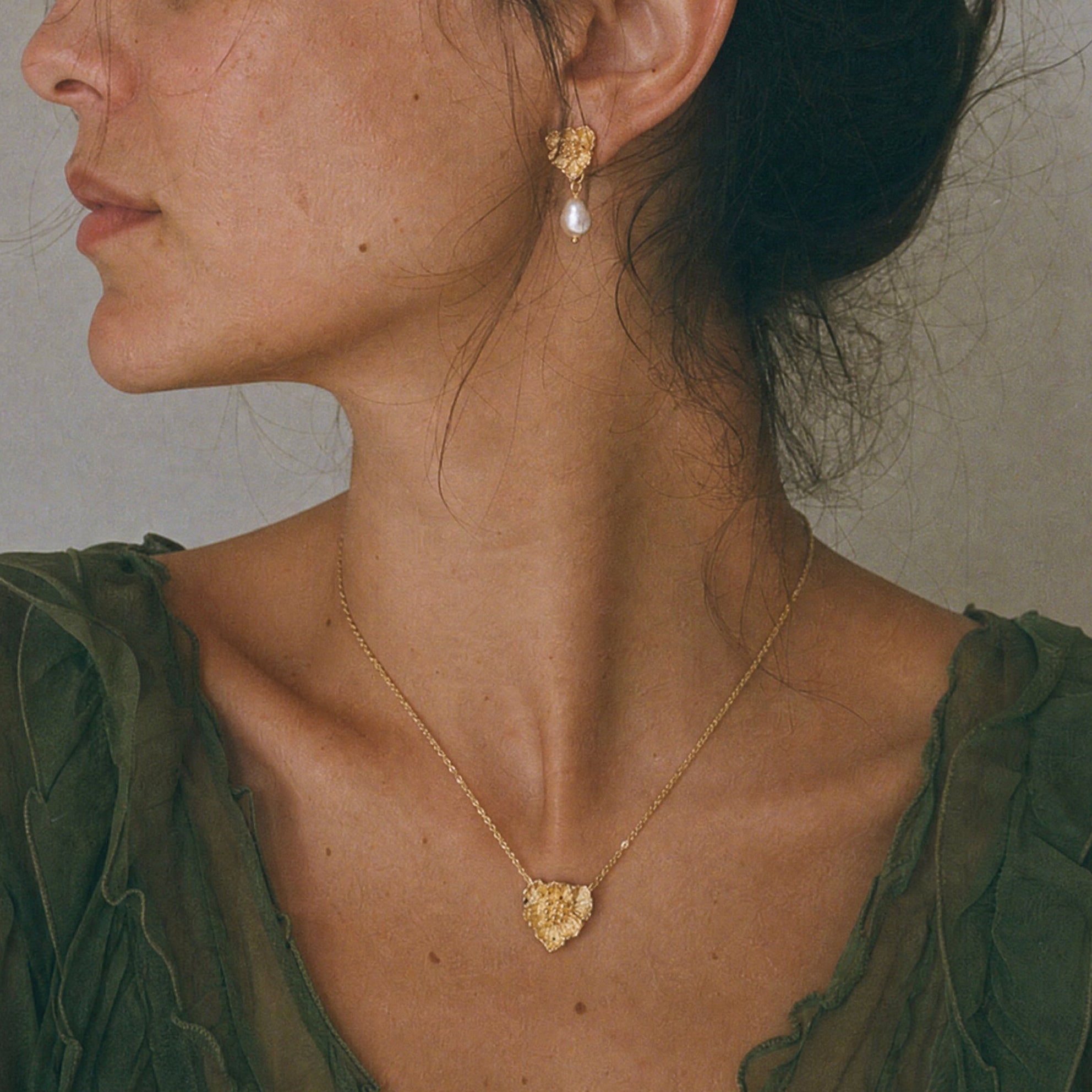 Anthemis Petite Drops – Delicate Floral Earrings in Sterling Silver & Gold Vermeil