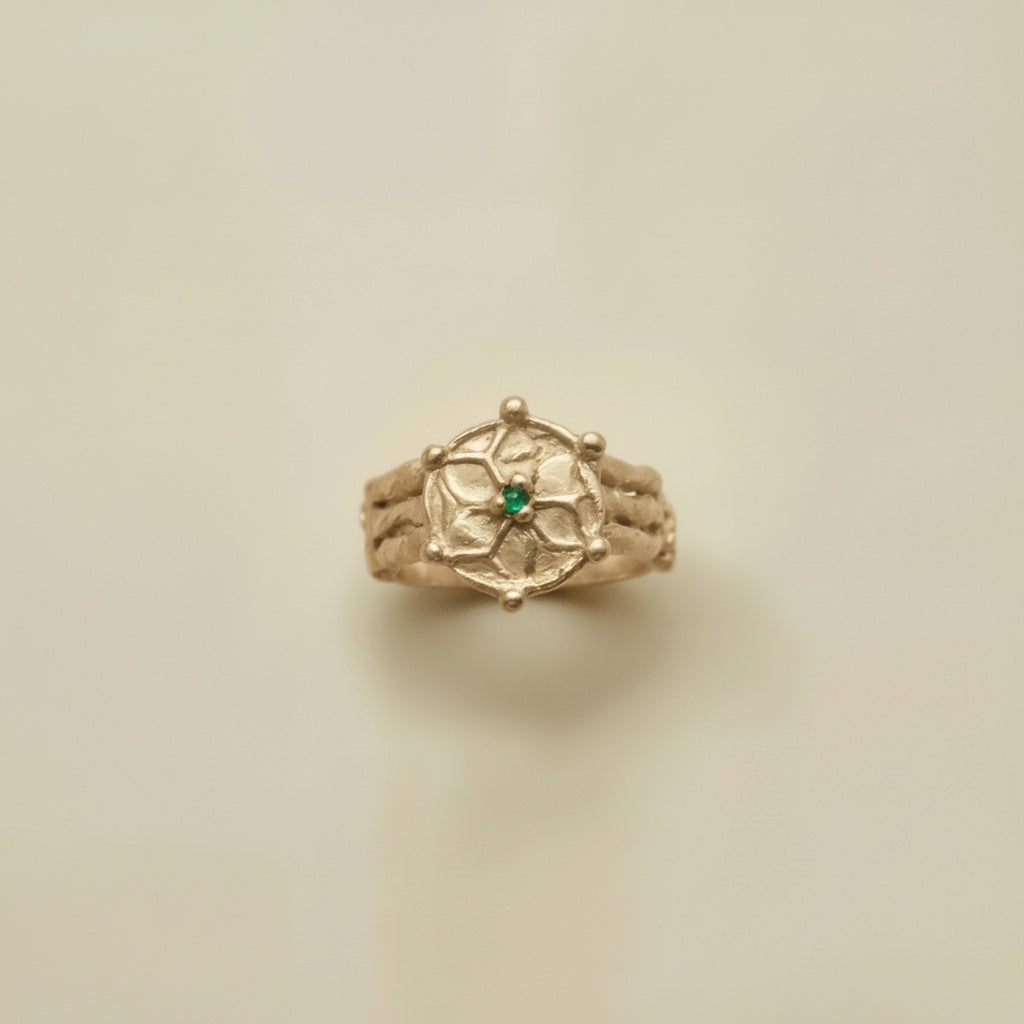 THE MELISSAE SIGNET — 9ct Gold