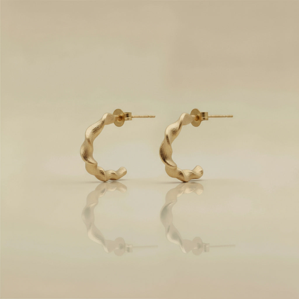 THE TWISTED BEESWAX HOOPS — 9ct Gold