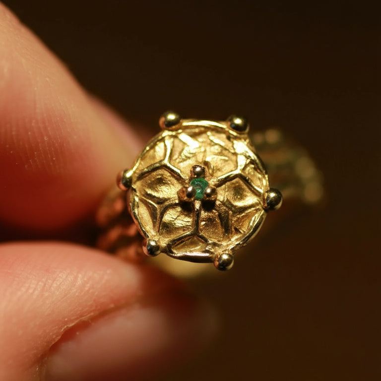 THE MELISSAE SIGNET — 9ct Gold